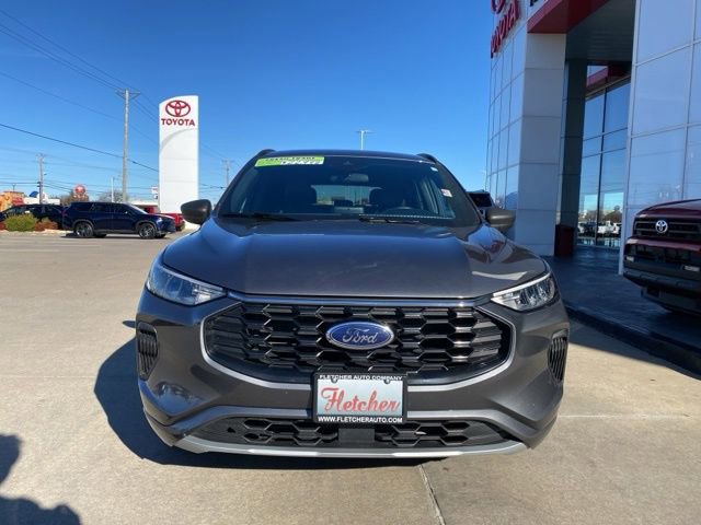 Used 2023 Ford Escape ST-Line image 23