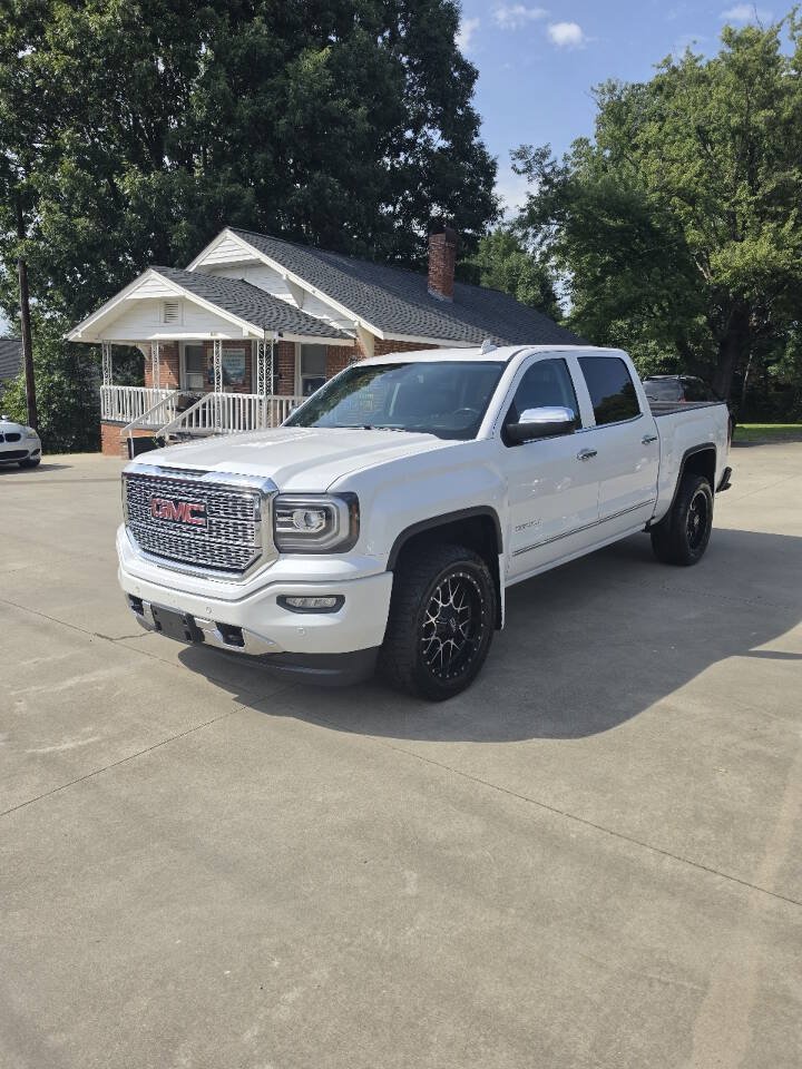 Used 2016 GMC Sierra 1500 Denali w/ Enhanced Driver Alert Package AWD/4WD image 2