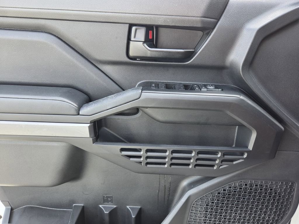 Used 2025 Toyota Tacoma SR5 image 24