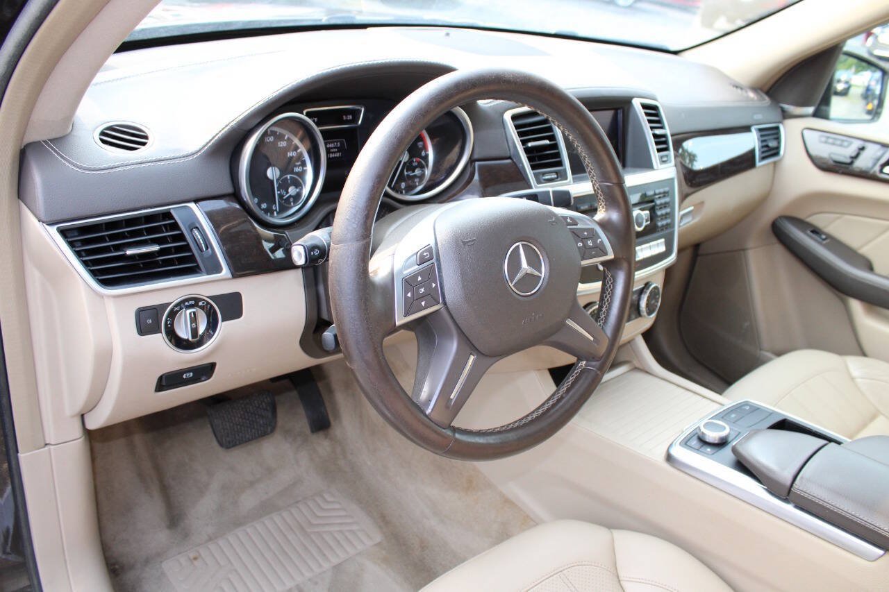 Used 2015 Mercedes-Benz GL 320 BlueTEC 4MATIC image 13