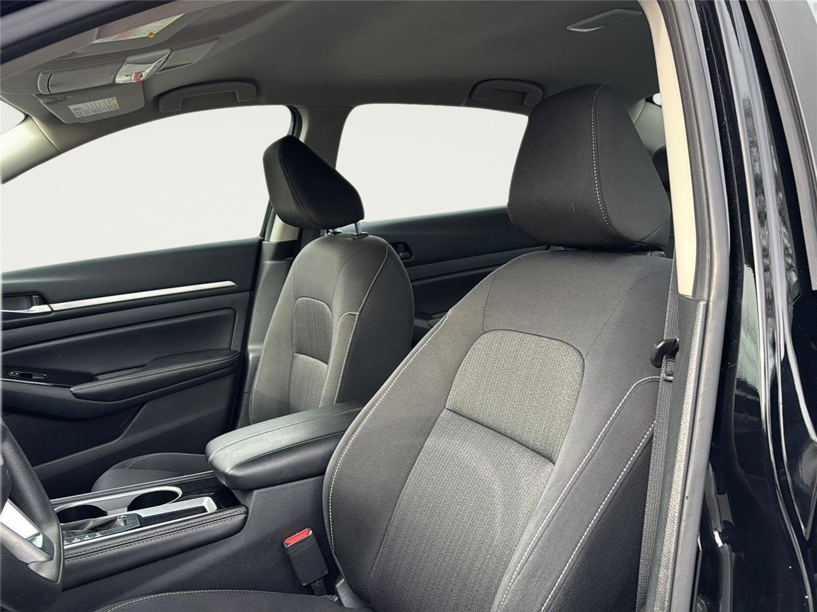 Used 2023 Nissan Altima 2.5 SV image 15