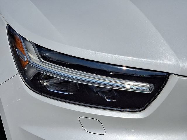 Used 2021 Volvo XC40 T5 R-Design w/ Advanced Package AWD/4WD image 9