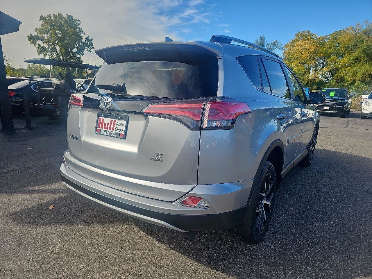 Used 2017 Toyota RAV4 SE AWD/4WD image 3