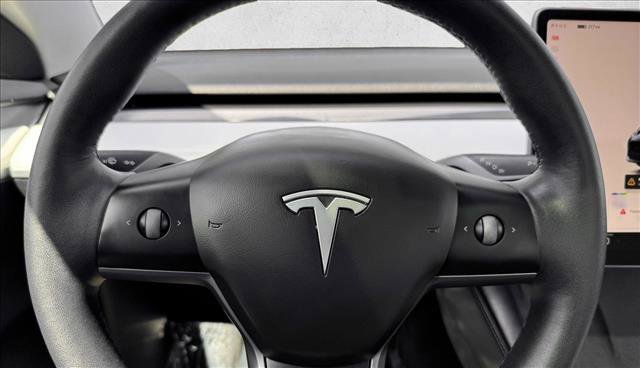 Used 2023 Tesla Model 3 Performance image 12
