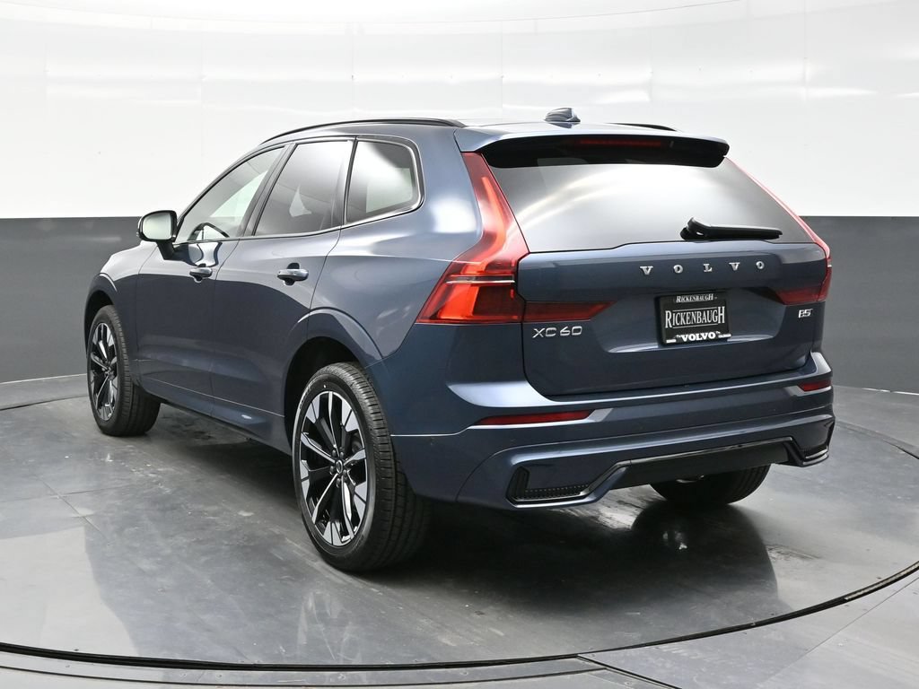 New 2026 Volvo XC60 B5 Plus w/ Climate Package AWD/4WD image 5