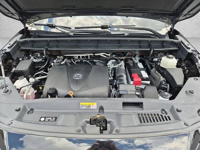 Used 2022 Toyota Highlander XSE AWD/4WD image 20