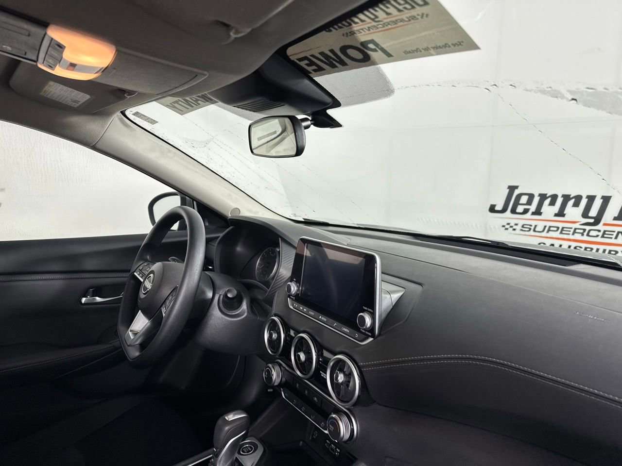 Used 2025 Nissan Sentra SV image 28