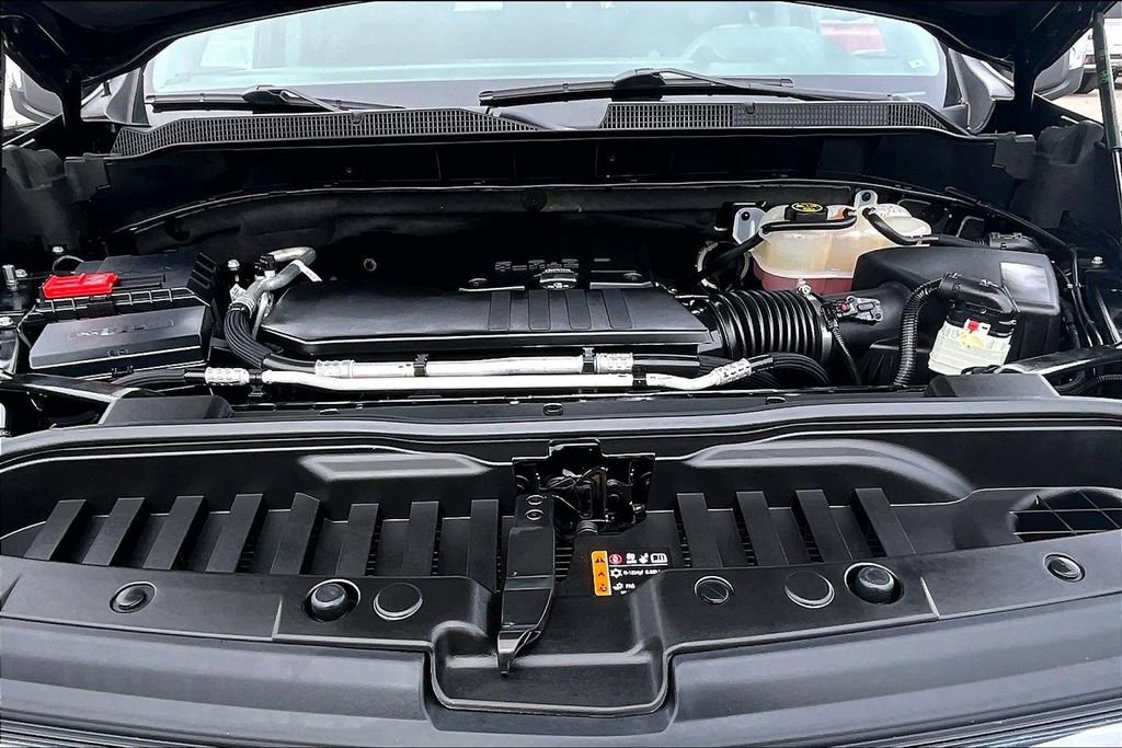 Used 2023 Chevrolet Silverado 1500 LT w/ Protection Package image 10