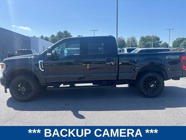 Used 2022 Ford F350 XLT w/ Black Appearance Package AWD/4WD image 2
