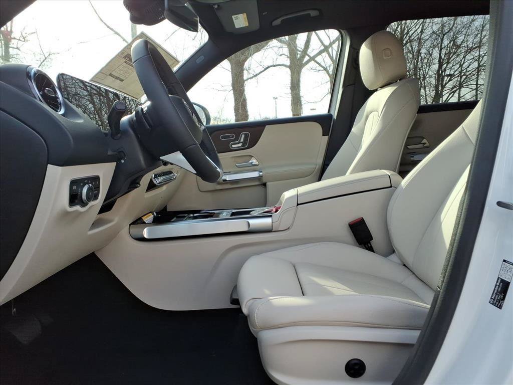 New 2026 Mercedes-Benz GLB 250 4MATIC image 21