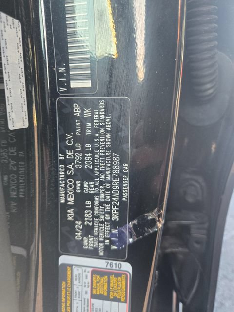 Used 2024 Kia Forte LXS w/ LXS Technology Package FWD image 22