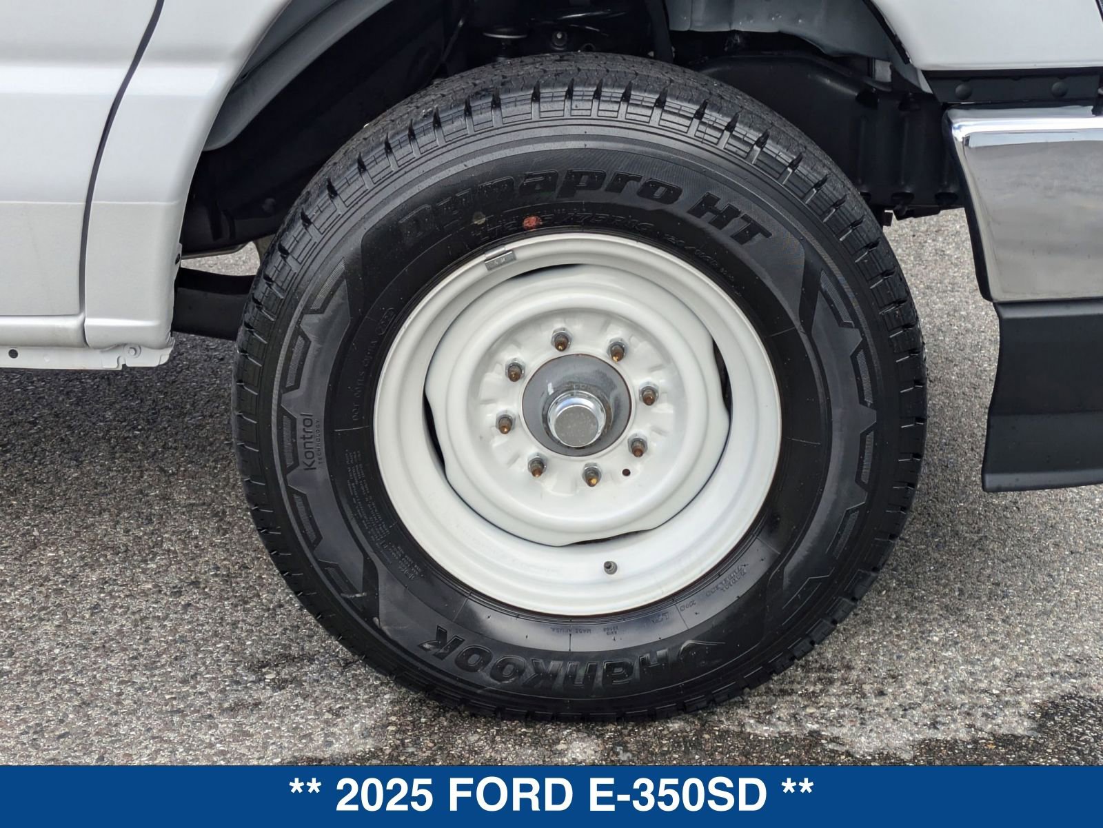 New 2025 Ford E-350 and Econoline 350 Super Duty w/ Power Equipment Group RWD image 12
