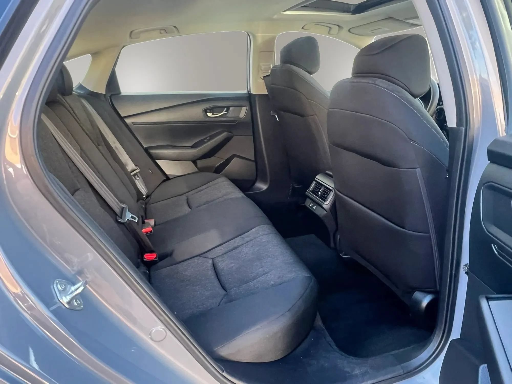 Used 2025 Honda Accord SE image 29