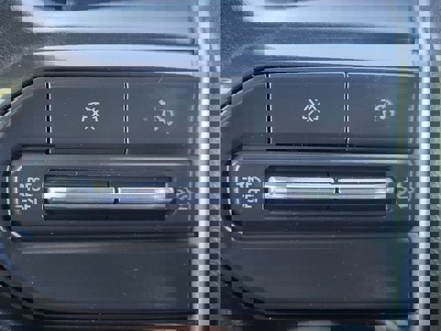 Used 2025 Chevrolet Colorado LT image 10