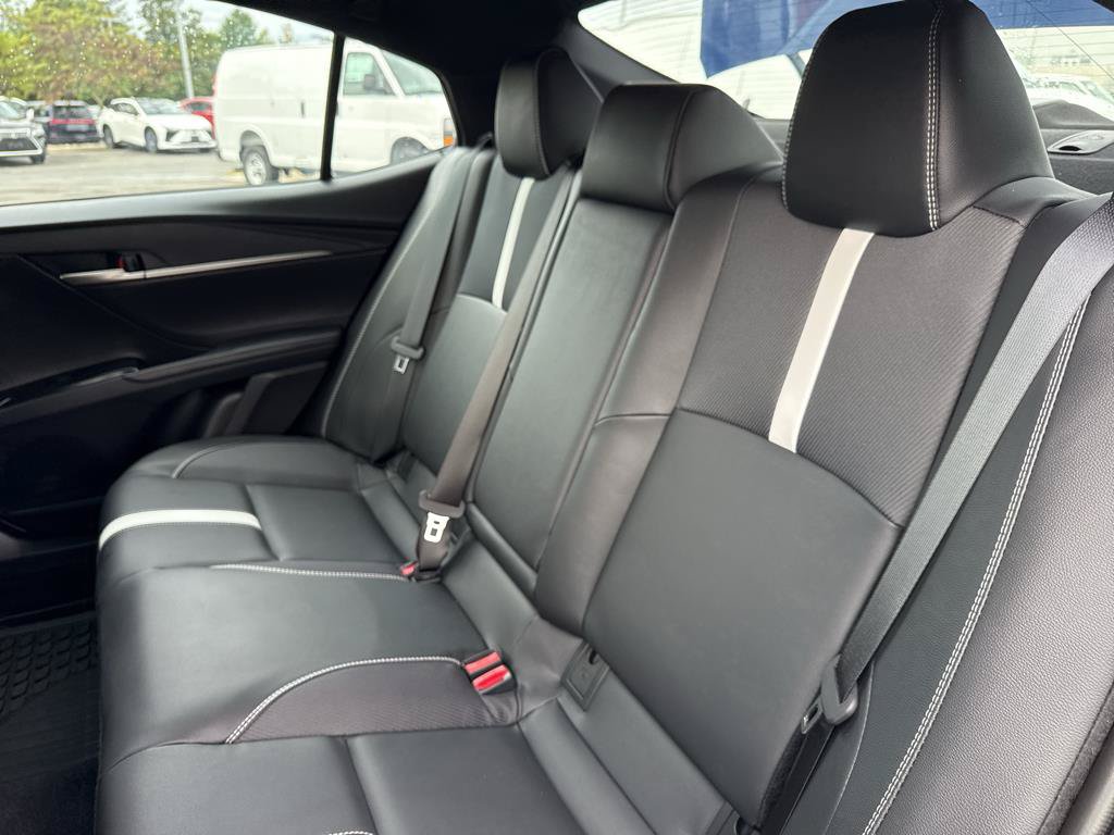 Used 2026 Toyota Camry SE FWD image 25