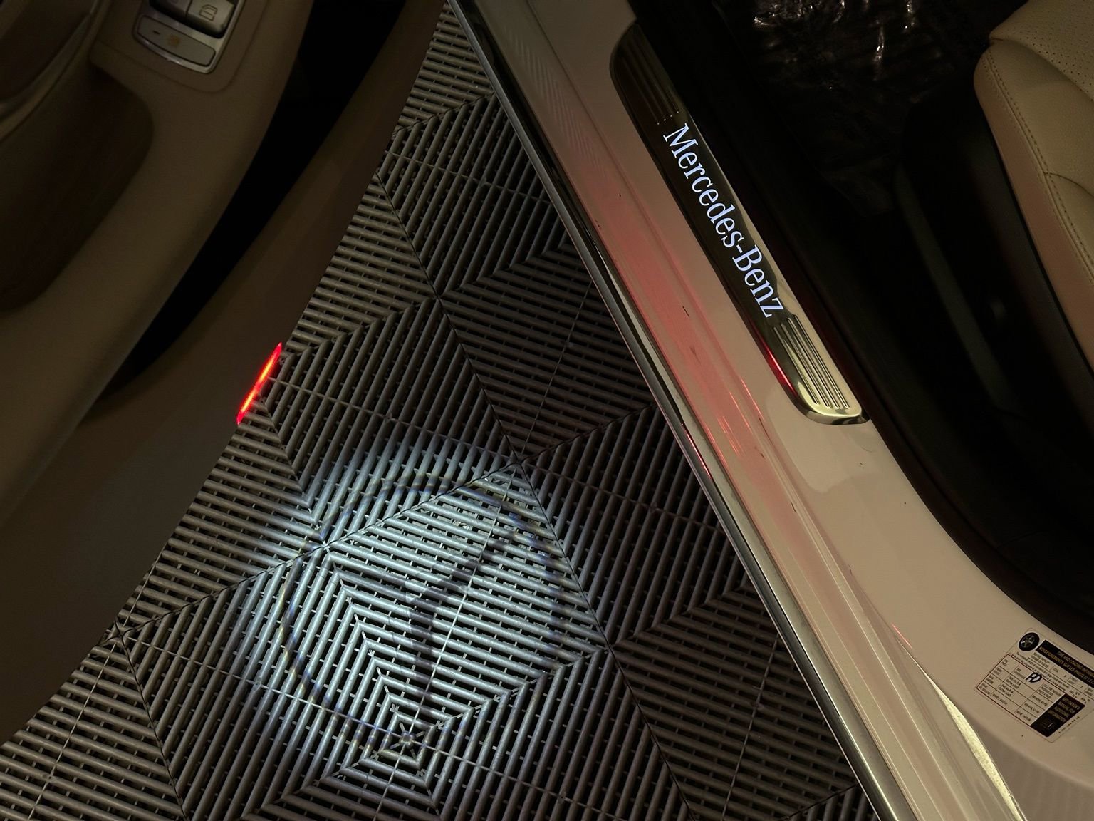 Used 2021 Mercedes-Benz C 300 Sedan w/ Premium Package image 19