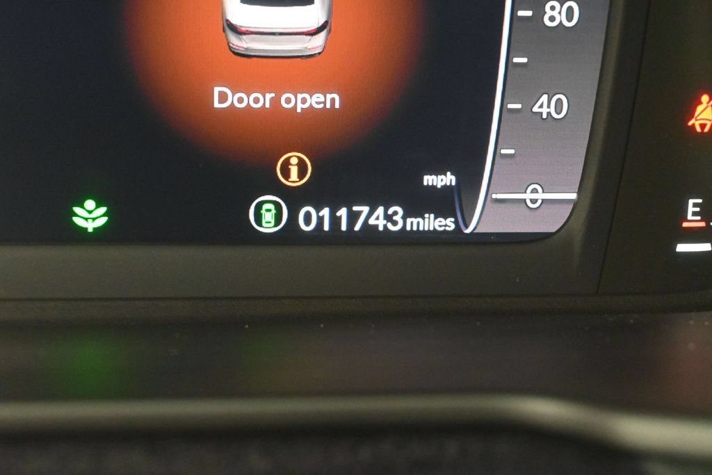 Used 2025 Honda Accord SE image 32