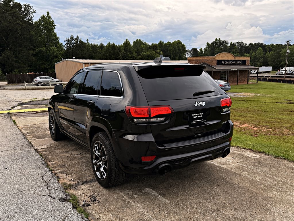 Used 2015 Jeep Grand Cherokee SRT AWD/4WD image 7