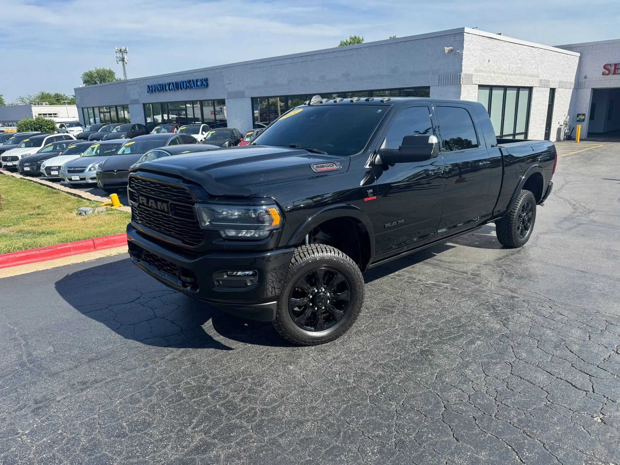 Used 2021 RAM 2500 Limited AWD/4WD video 1