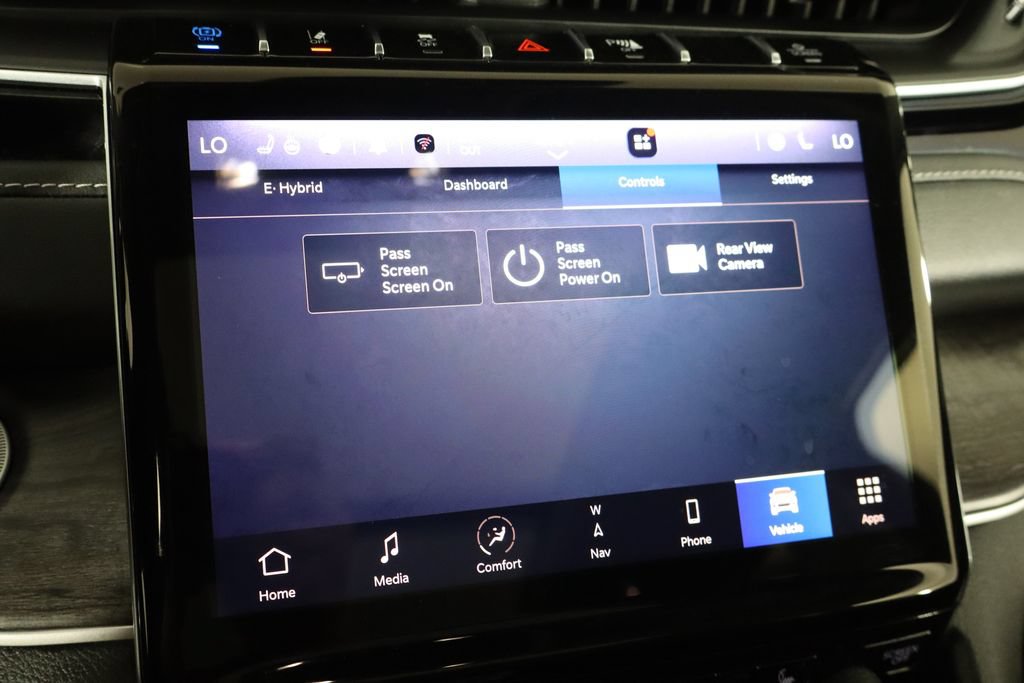 Used 2023 Jeep Grand Cherokee 4WD 4xe image 37