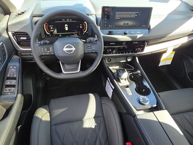 New 2026 Nissan Rogue Platinum image 3