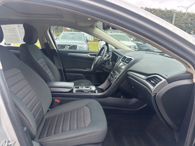 Used 2019 Ford Fusion SE image 14