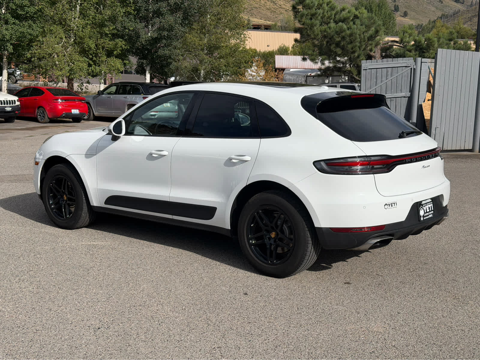 Used 2019 Porsche Macan AWD/4WD image 13
