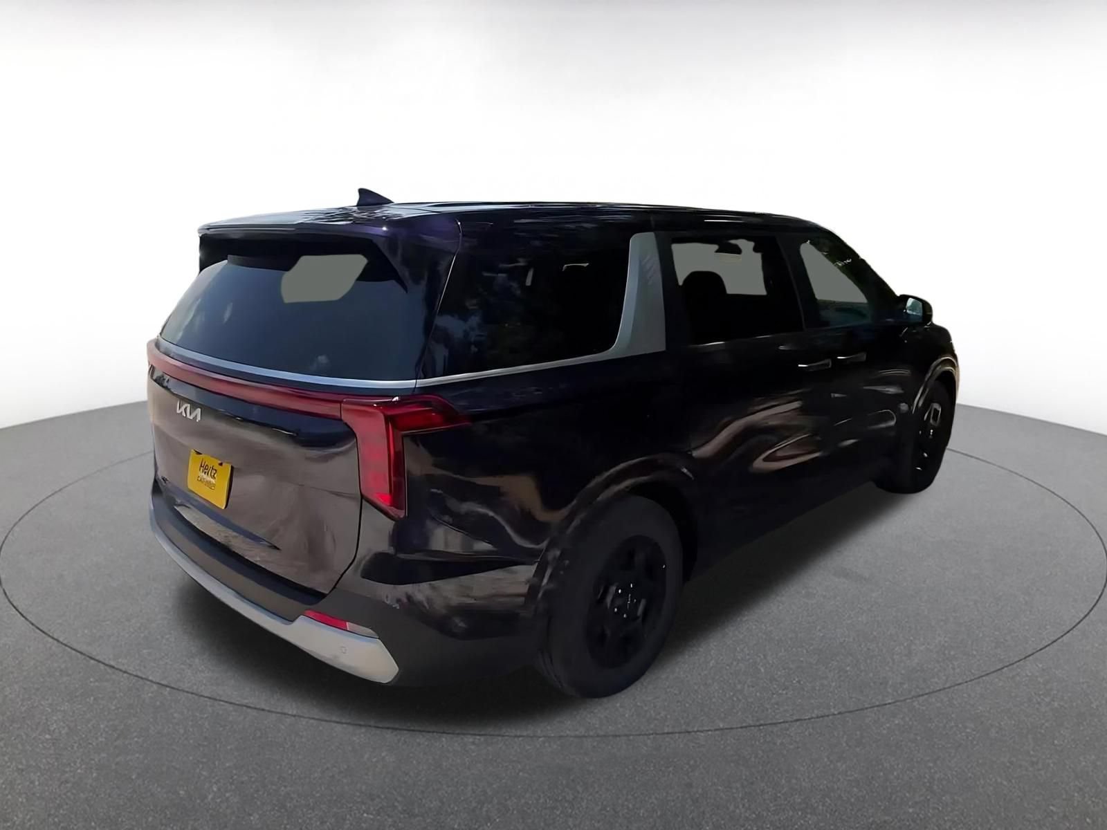Used 2026 Kia Carnival FWD image 14