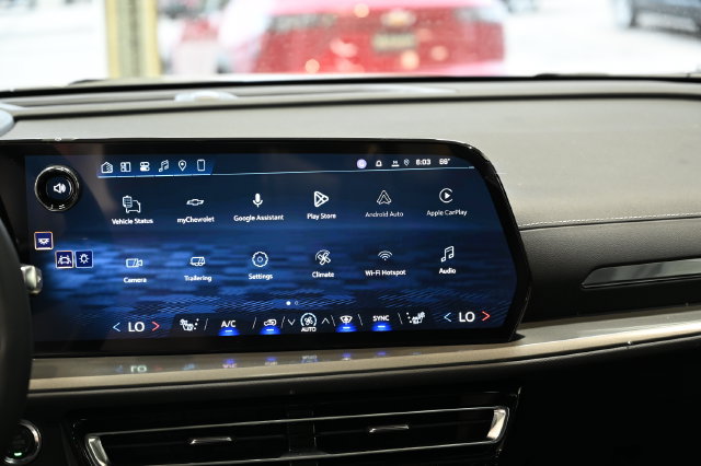 New 2027 Chevrolet Traverse LT w/ LPO, Floor Liner Package FWD image 16