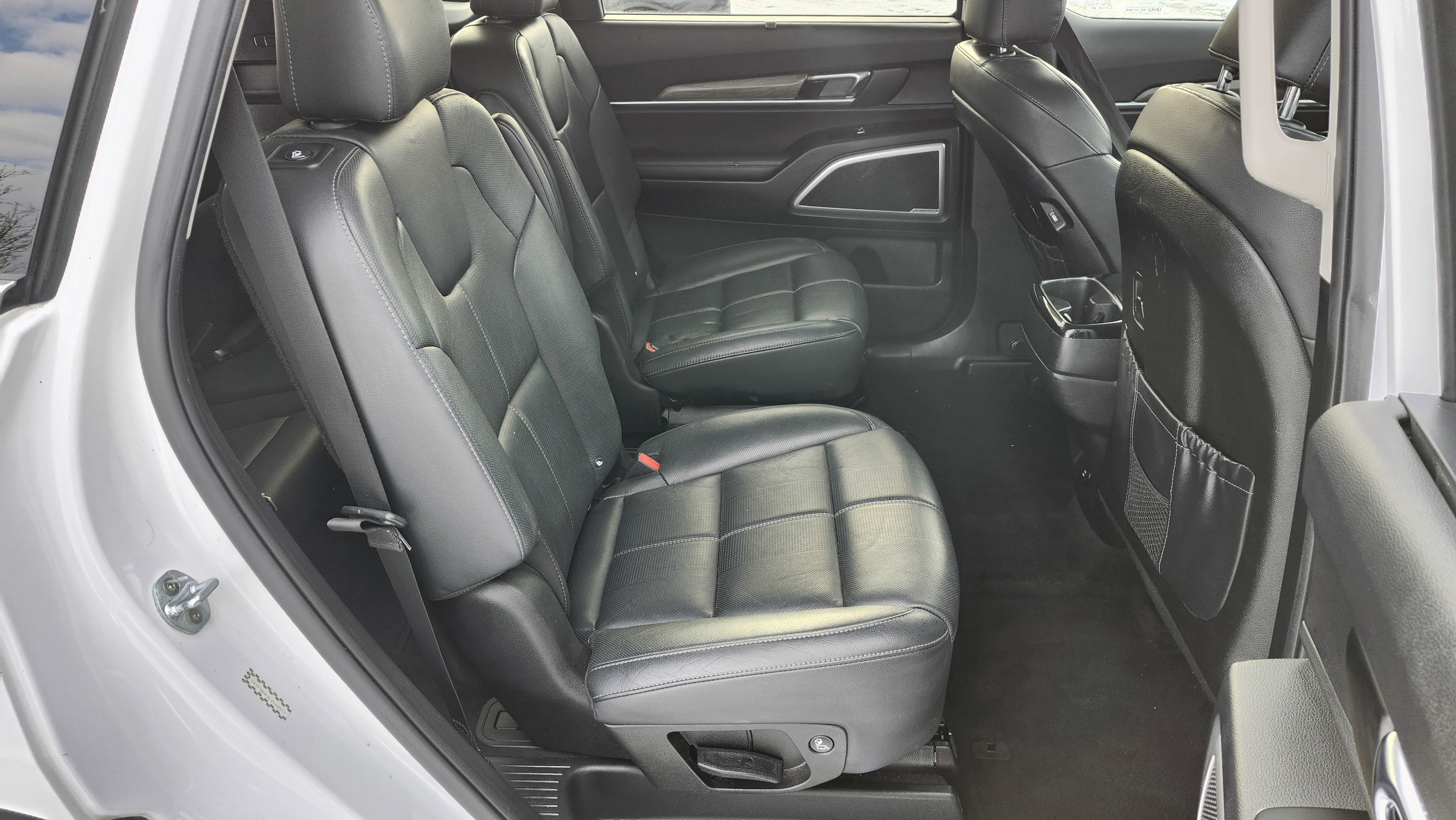 Used 2020 Kia Telluride EX w/ EX Premium Package image 22