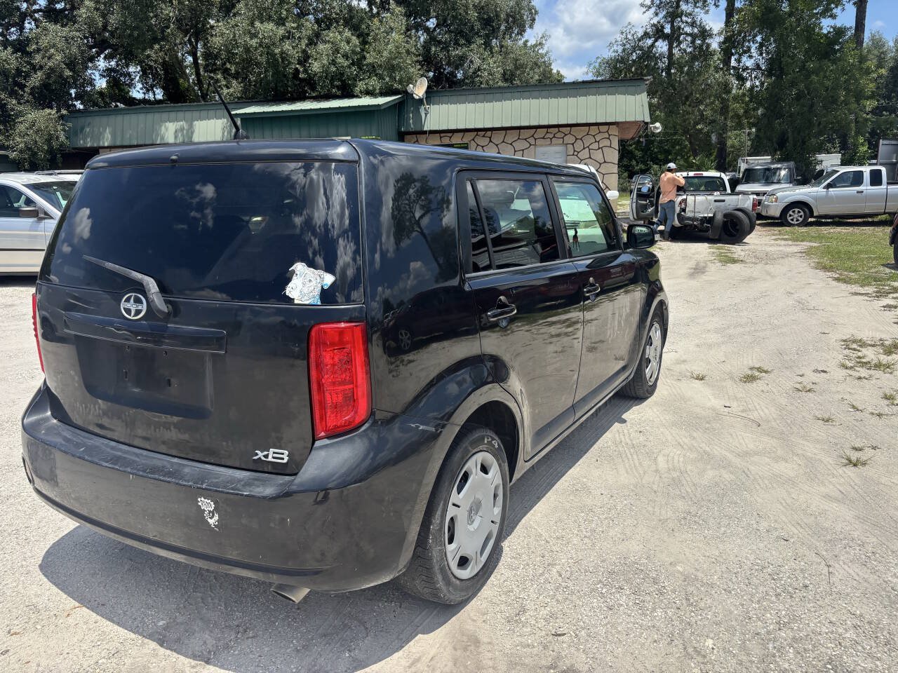 Used 2010 Scion xB FWD image 15