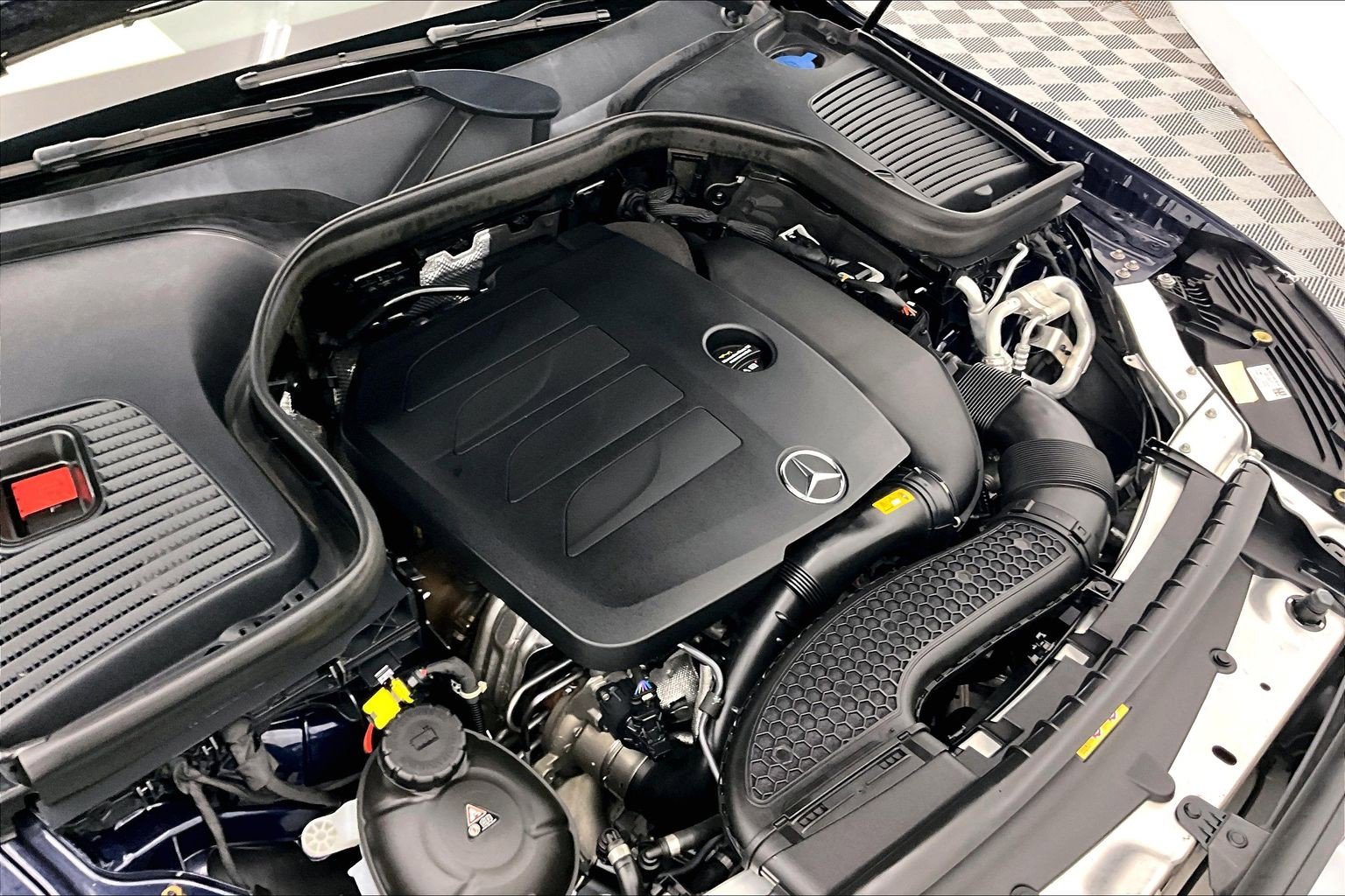 Certified 2022 Mercedes-Benz GLC 300 4MATIC image 30