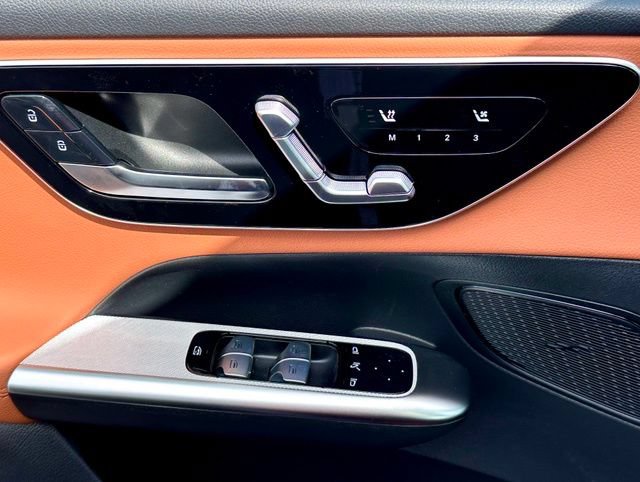 New 2027 Mercedes-Benz GLC 300 4MATIC image 31