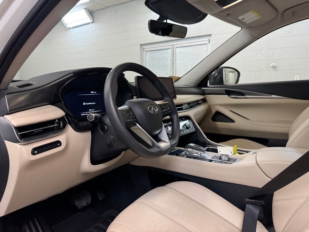 Used 2023 INFINITI QX60 Luxe w/ Cargo Package image 13