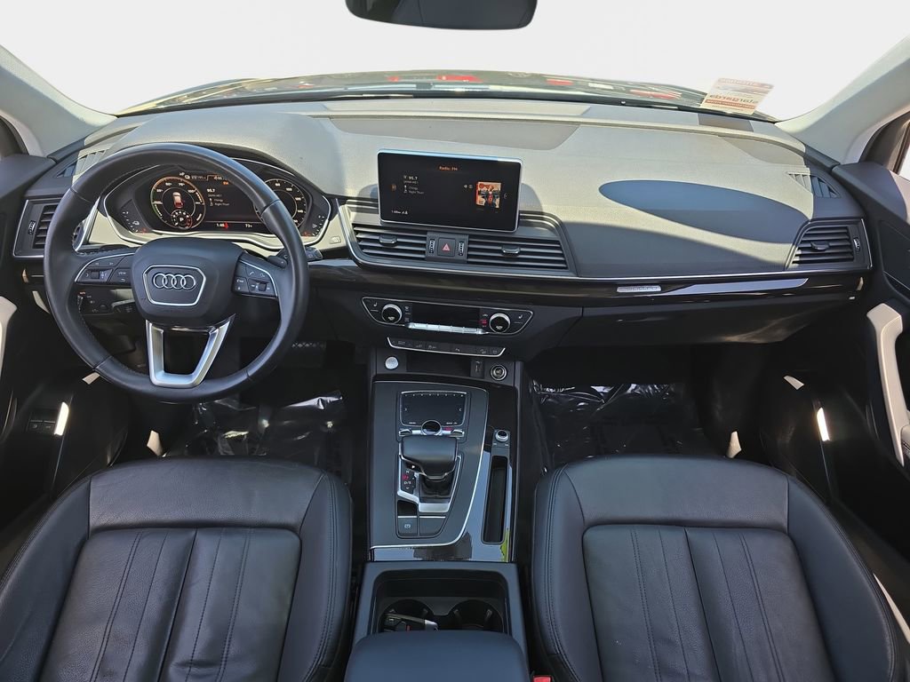 Used 2020 Audi Q5 e Premium Plus w/ Premium Plus Package AWD/4WD image 10