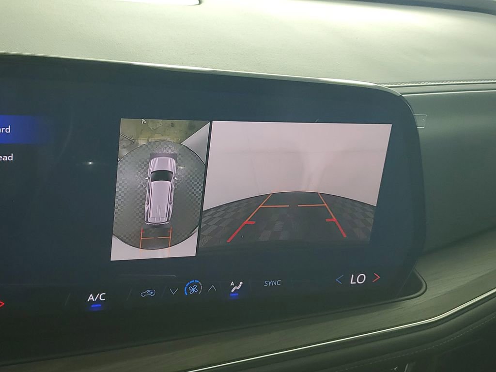 New 2026 Chevrolet Tahoe LS image 18