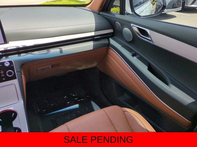 Used 2025 Genesis GV80 2.5T Prestige AWD/4WD image 16