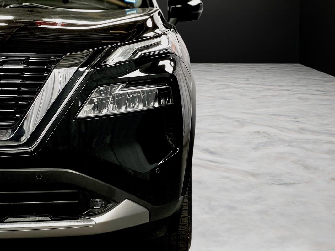 Used 2021 Nissan Rogue Platinum image 8