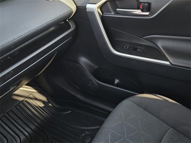 Used 2023 Toyota RAV4 XLE image 27