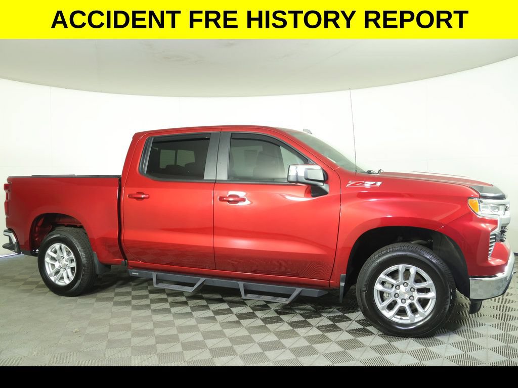Used 2024 Chevrolet Silverado 1500 LT w/ Z71 Off-Road Package AWD/4WD image 2