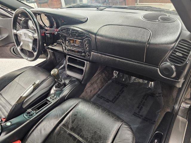 Used 2000 Porsche Boxster image 8