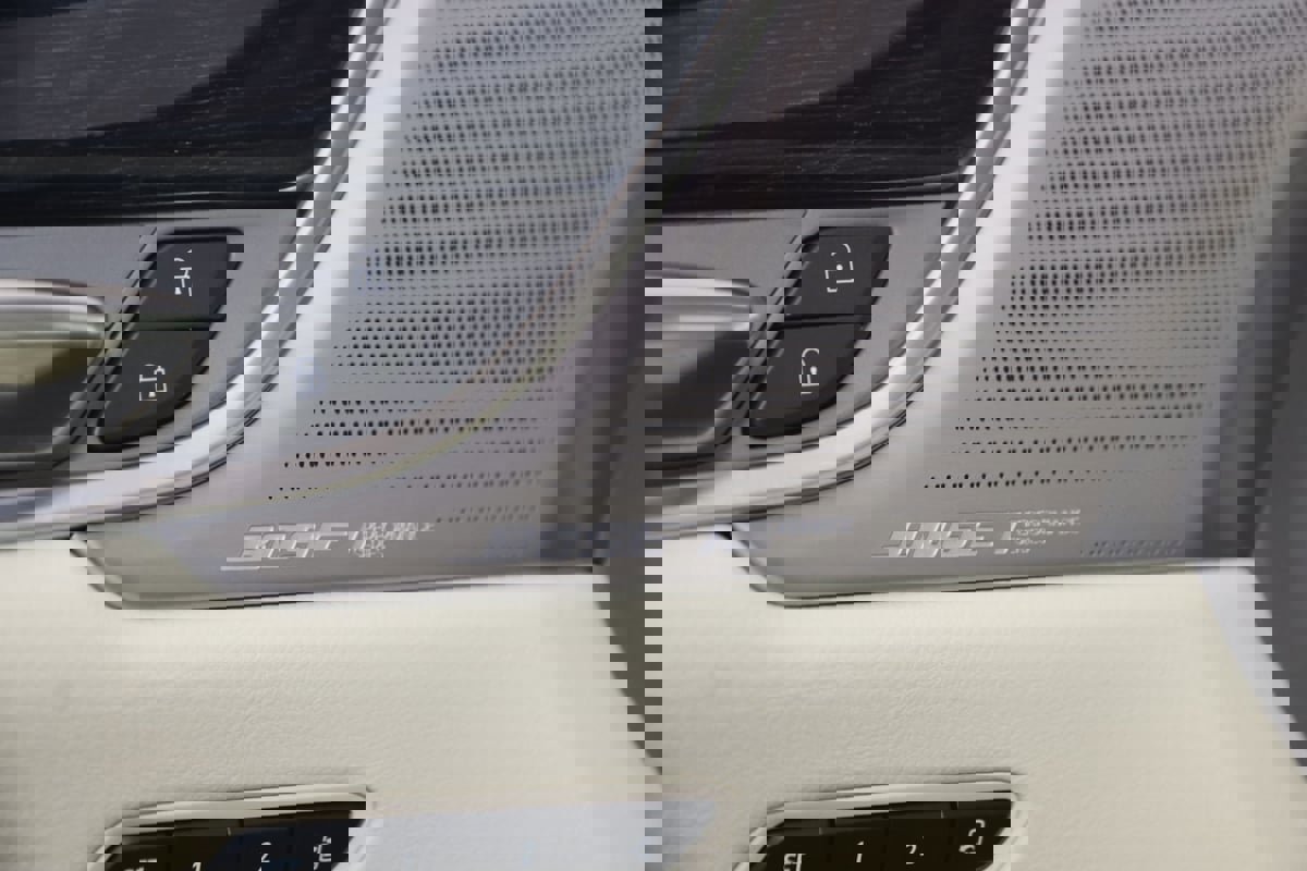 Used 2024 Cadillac XT6 Premium Luxury w/ Technology Package image 45