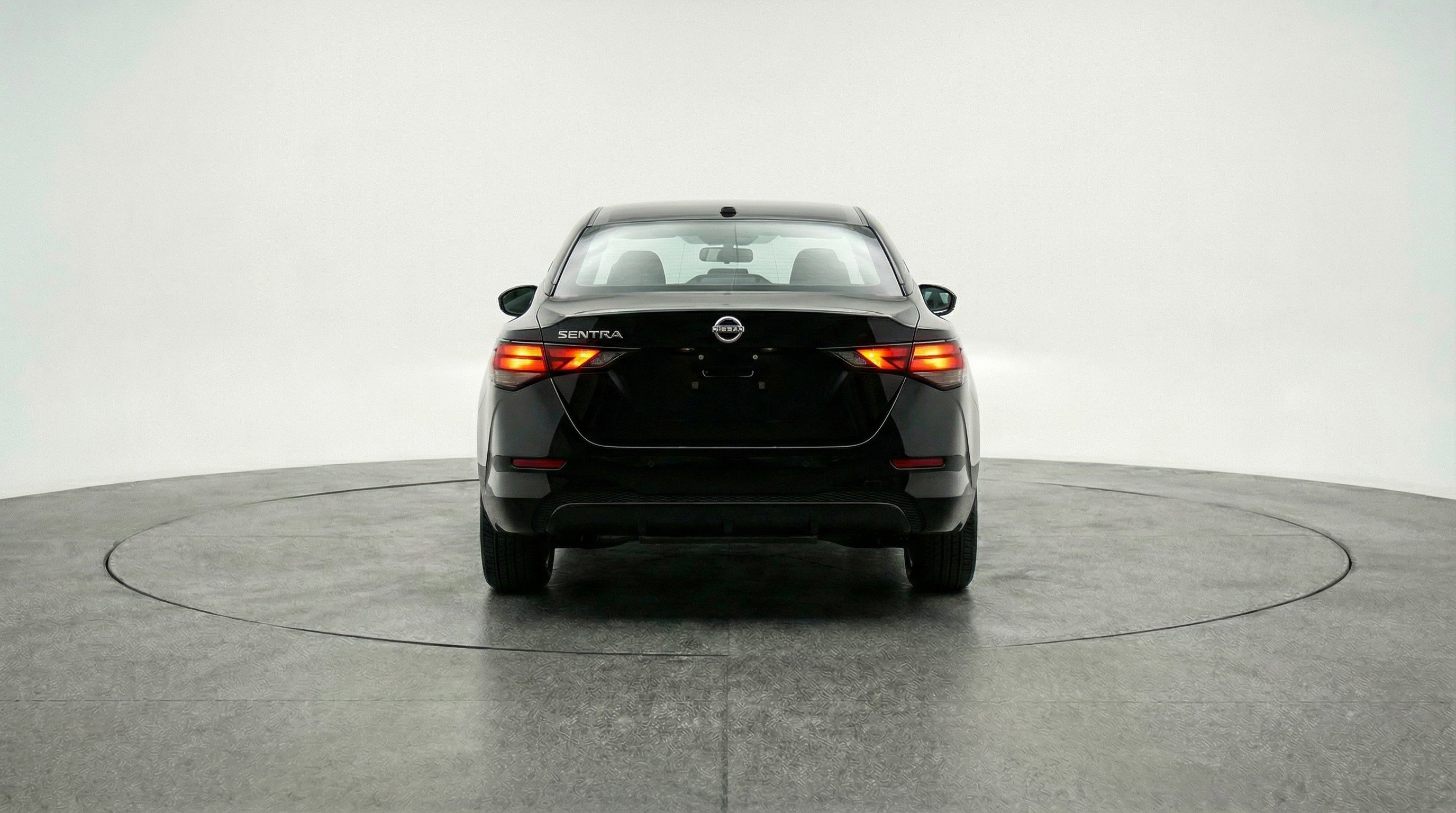 Used 2025 Nissan Sentra S FWD image 7
