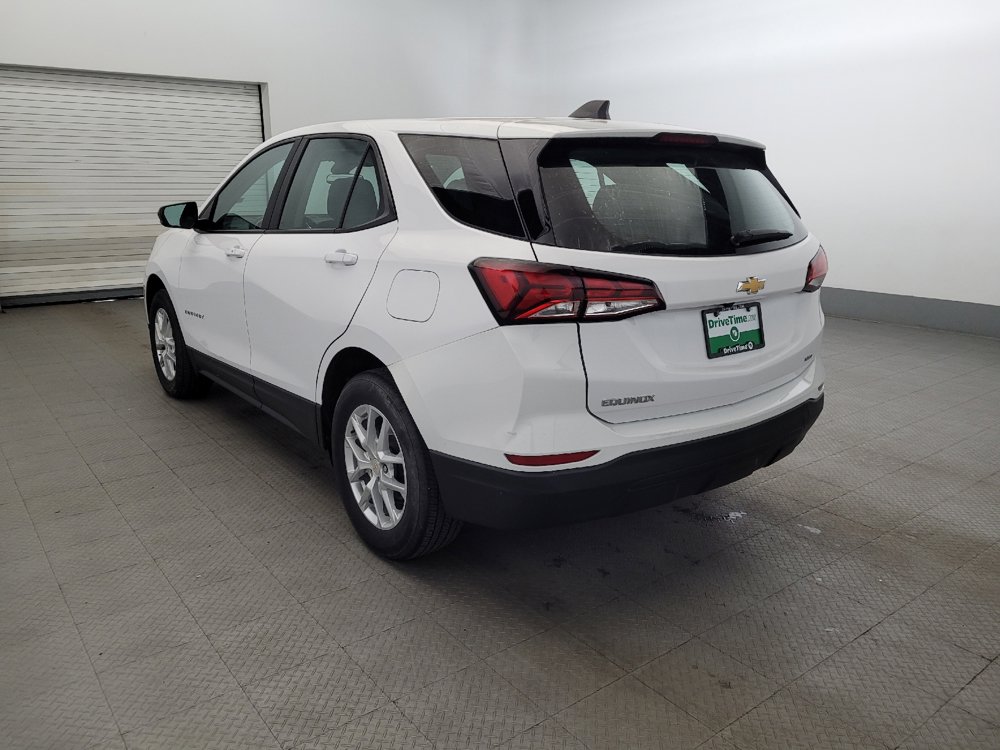 Used 2023 Chevrolet Equinox LS AWD/4WD image 5
