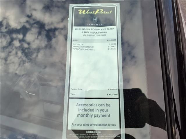New 2025 Lincoln Aviator Black Label w/ Jet Appearance Package image 5