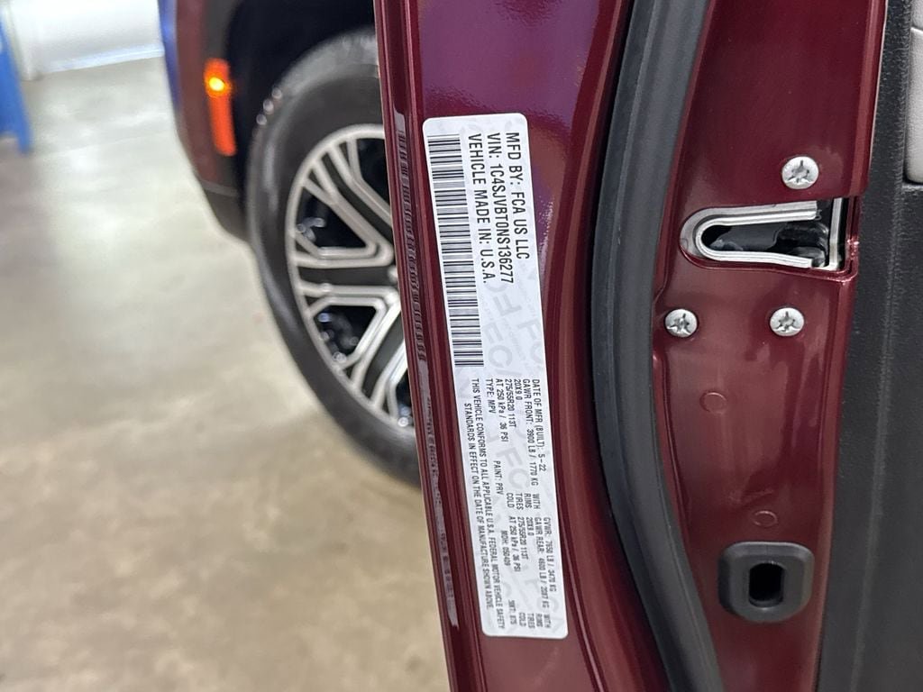 Used 2022 Jeep Wagoneer Series II AWD/4WD image 34