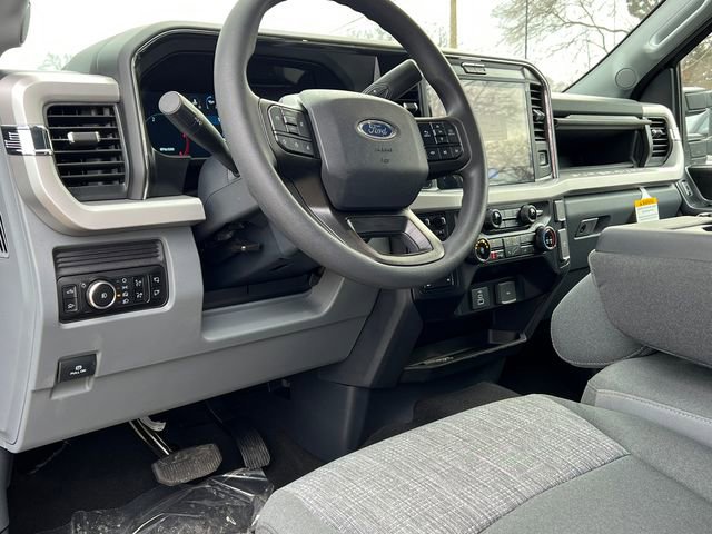 New 2026 Ford F250 XLT w/ XLT Premium Package image 25