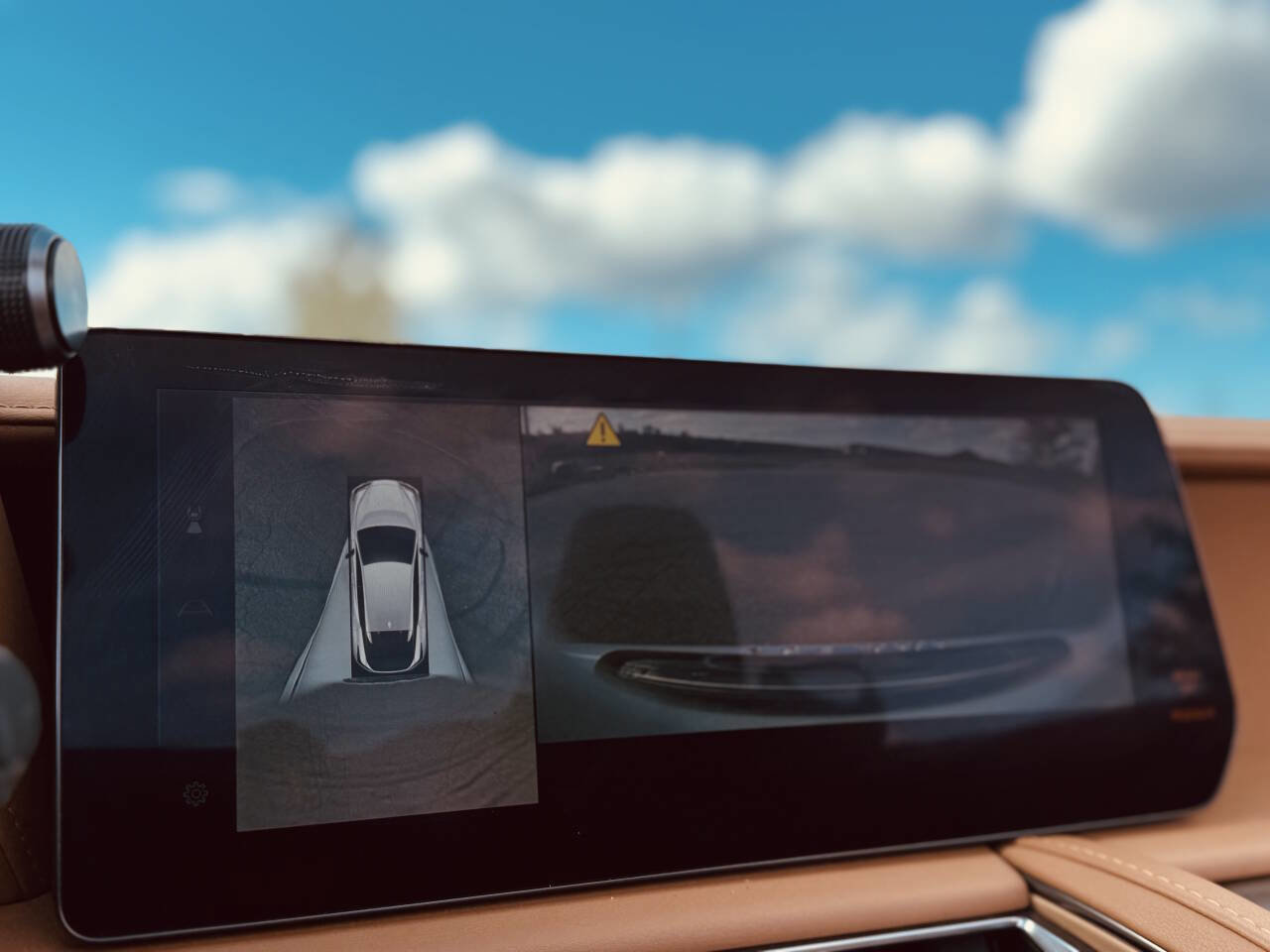 Used 2024 Lexus LC 500 Base 2dr Convertible w/ Touring Package image 26