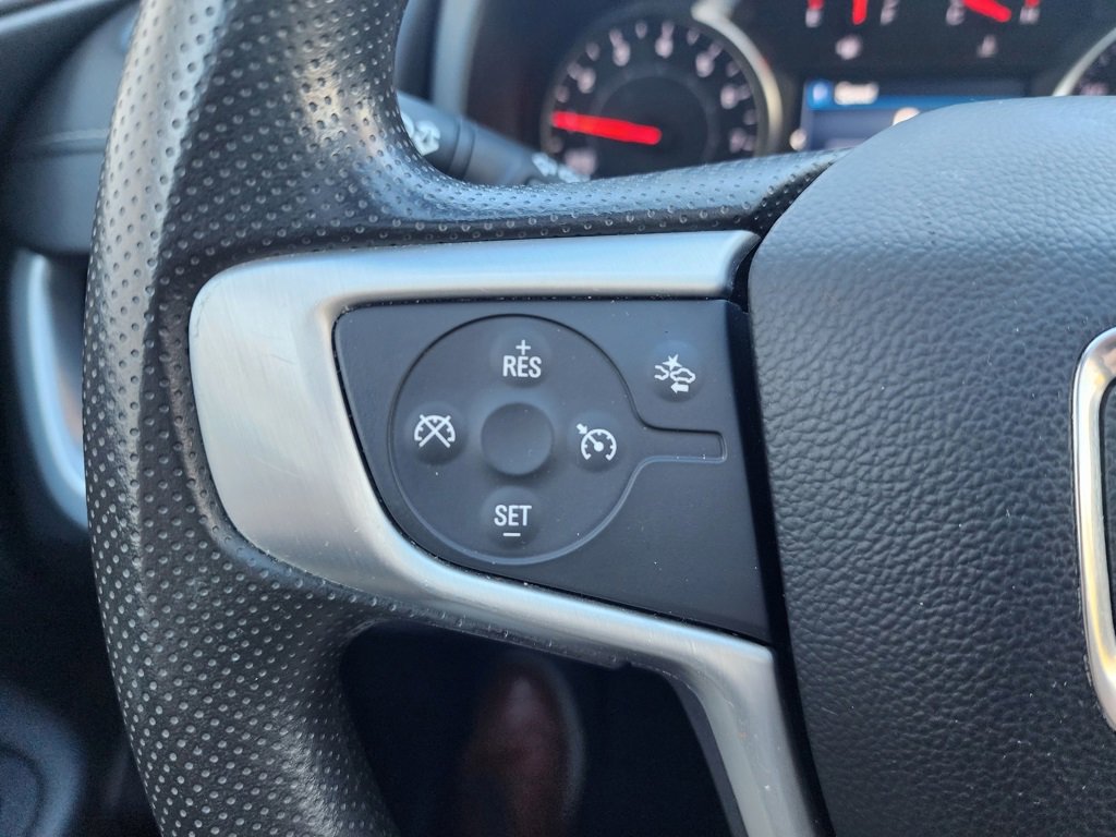 Used 2023 GMC Terrain SLE w/ Driver Convenience Package image 29