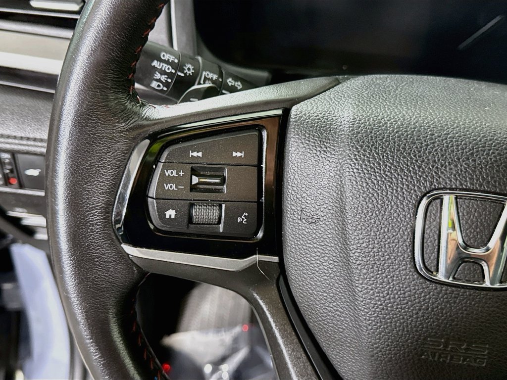 Used 2025 Honda Odyssey Sport-L image 21